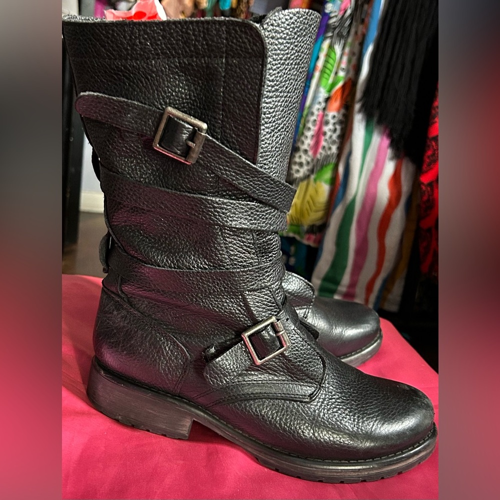 Steve Madden Banddit Black leather genuine leather 7.5